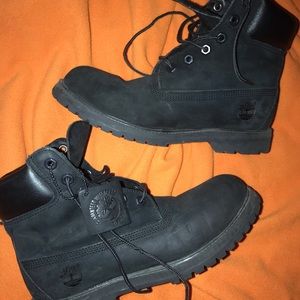 UNISEX All black Timberland boots